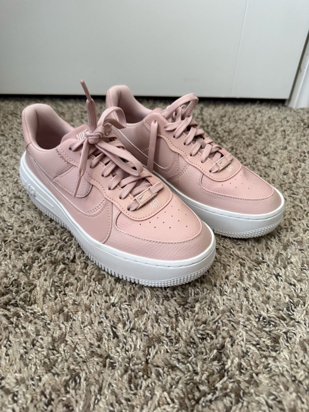 Nike Women’s Air Force 1 PLT.AF.ORM